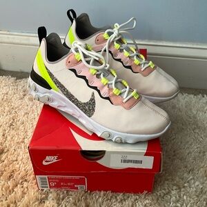 Women’s Nike React